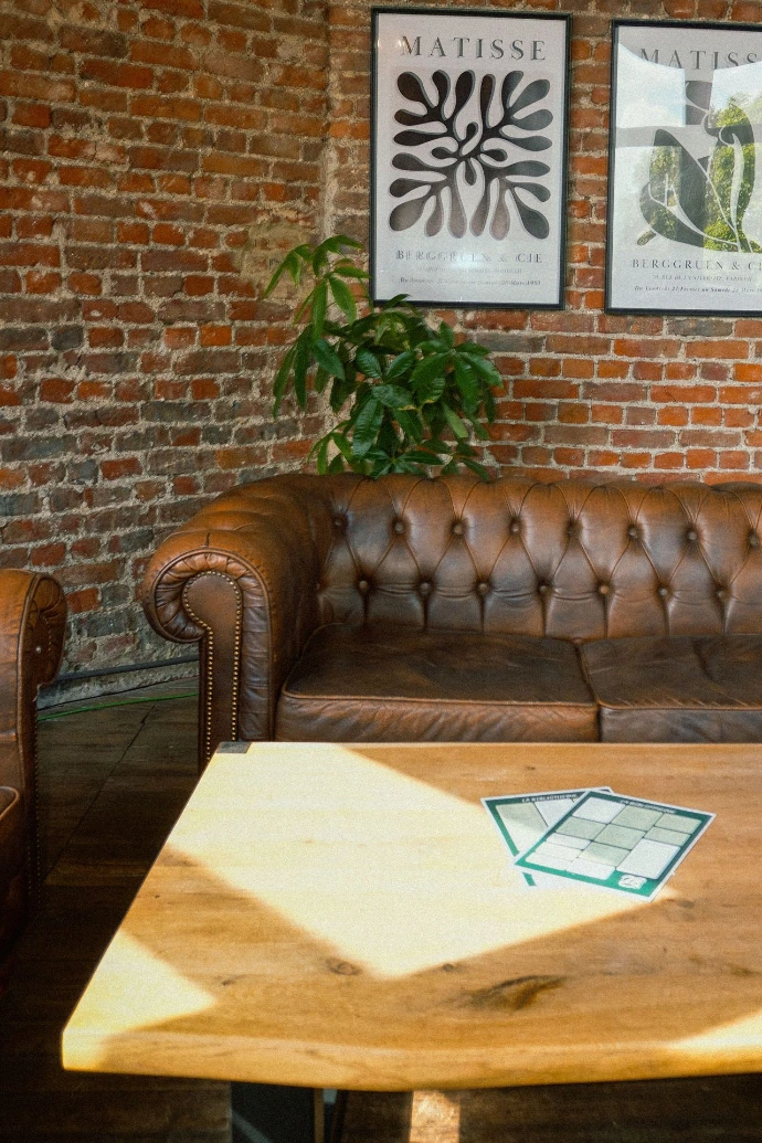 chesterfield café